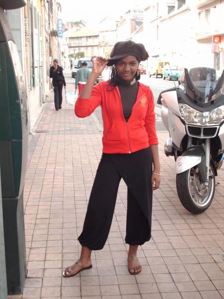 ELLE C ZAINABA OUKACHA