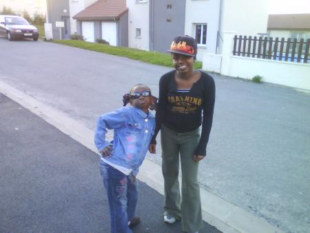 mé 2 sister amina et thouraya